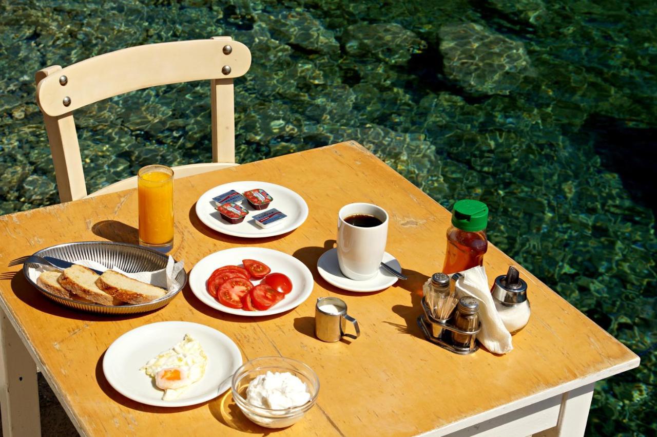 Αnna Hotel Loutro Eksteriør billede